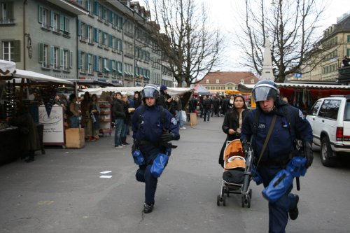 WEF_Bern_Flanieren_Kinderwagen.jpg